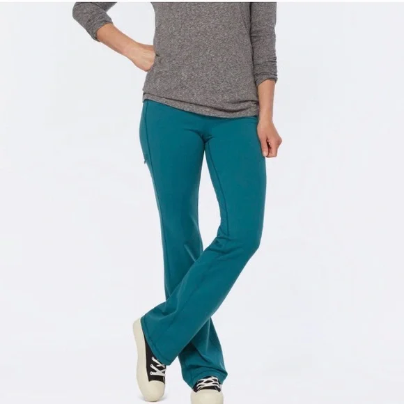 Women's NoGA Classic Bootcut Active Pants - Medium - Picture 4 of 5